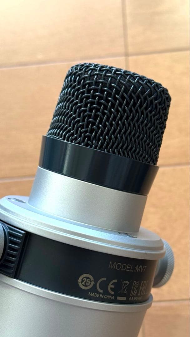 SHURE MV7-S-J ダイナミックマイク USBケーブル付き