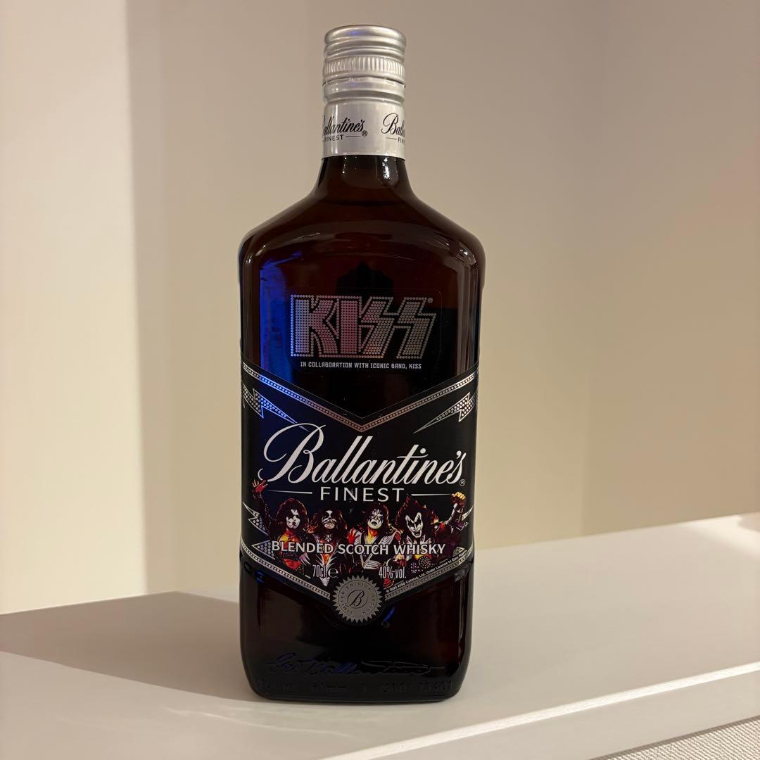 バランタイン ウイスキー kiss 限定 3本セット - メルカリ