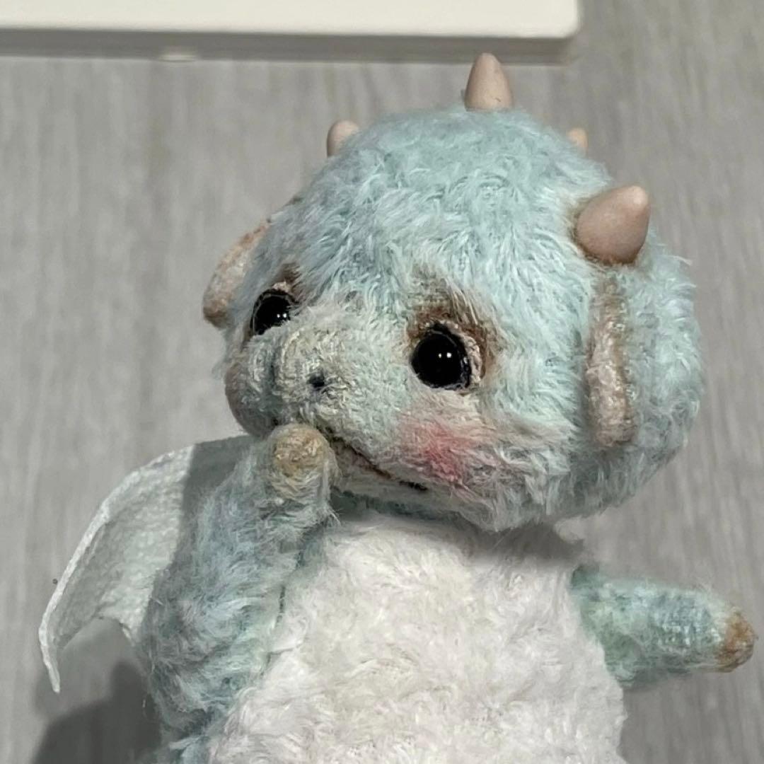 ミントソーダ味のドラゴン ハンドメイド 海外作家様 ぬいぐるみ