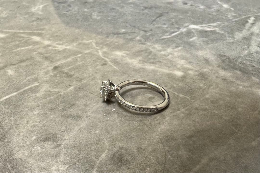 【美品】HARRY WINSTON ラウンドカットマイクロパヴェリング