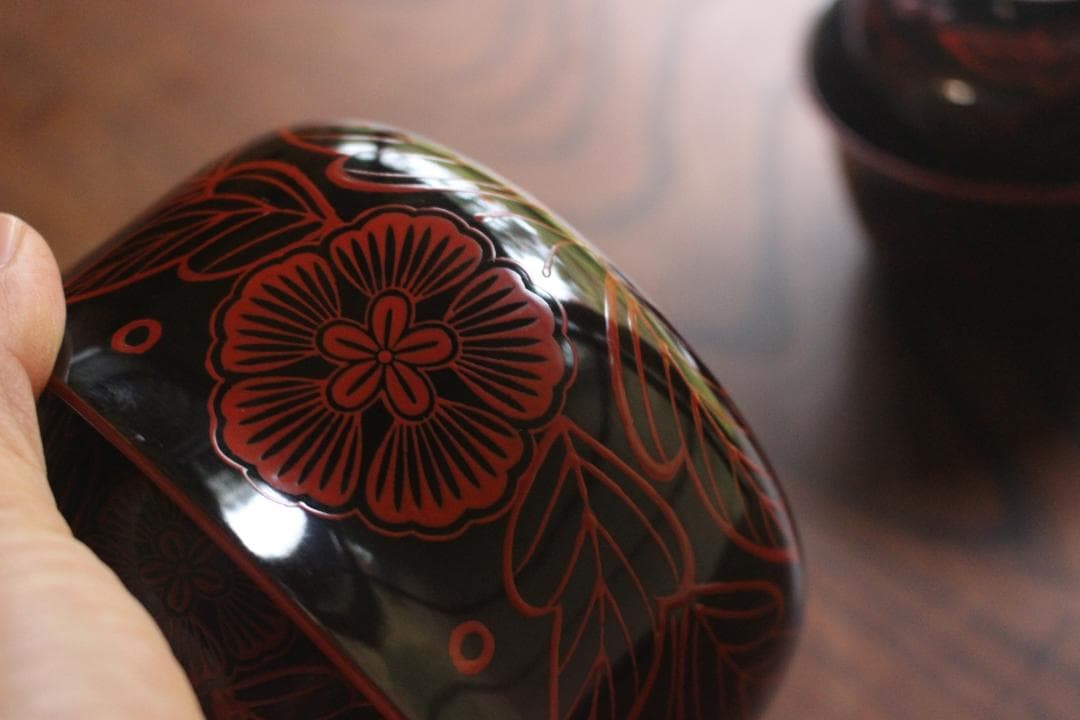 時代逸品！端正な爪朱黒漆に風情ある木芙蓉文の美しい吉野塗の四つ椀（検懐石道具京塗