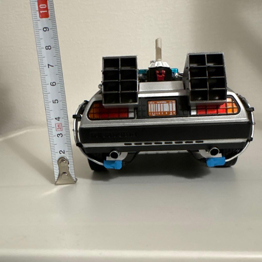 デロリアン　フィギュア　金属製　即発送