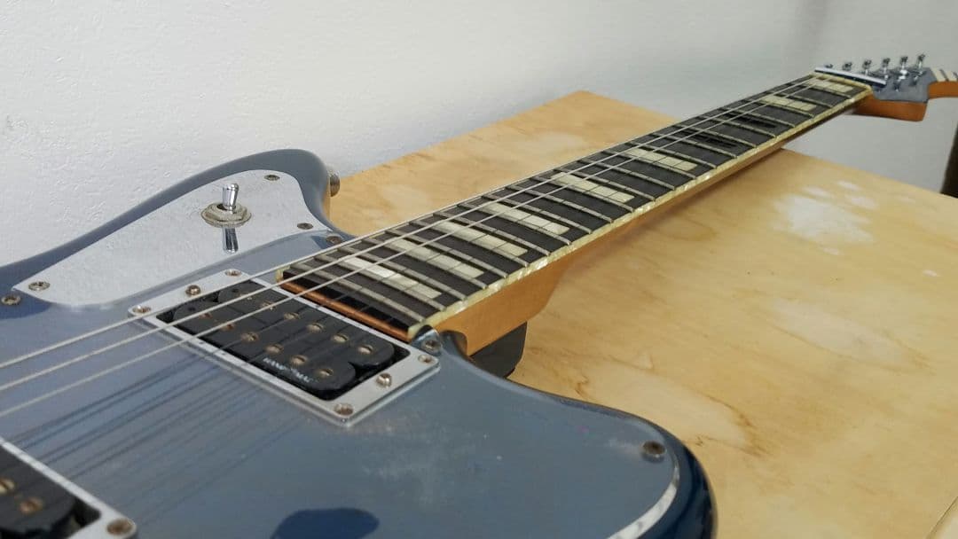 Bacchus SURF HANDMADE ジャガーシェイプ エレキギター