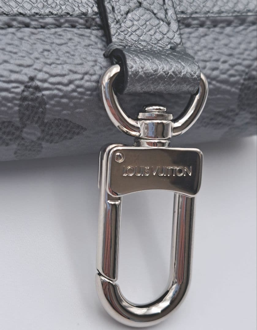 希少★Louis Vuitton ルイヴィトン　タイガLV イヤホンポーチ