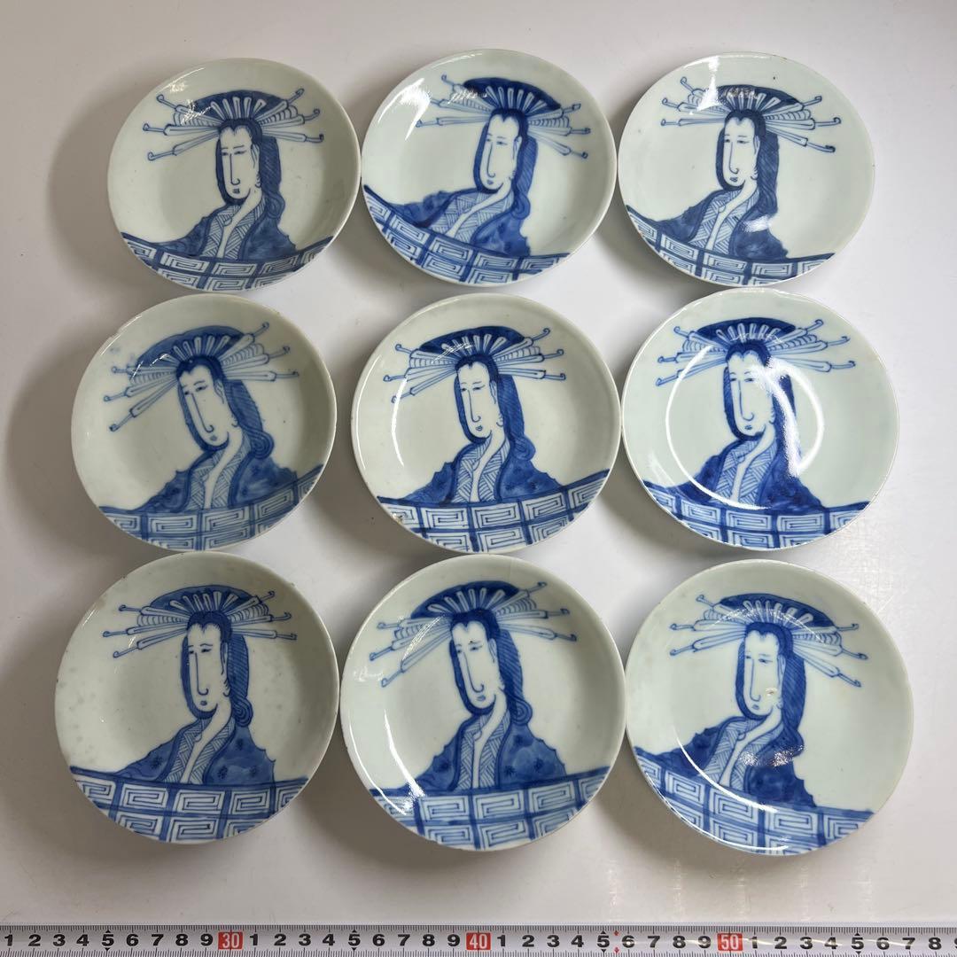 中国清朝時代 青花美人画小皿17枚 木箱 直径約11.5㎝東