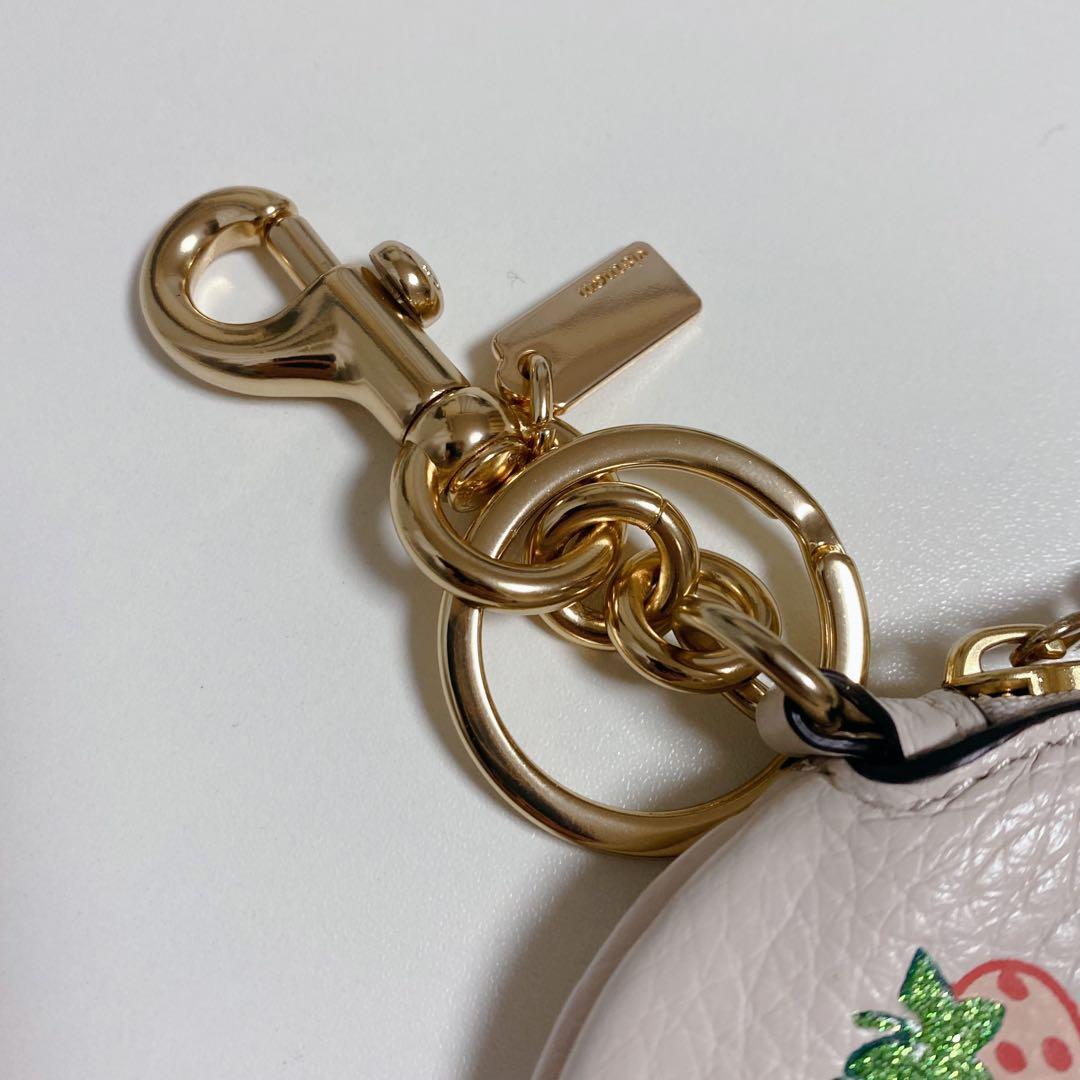 【新品！】COACHコーチ★ストロベリーケース★苺いちごイチゴ★丸型★白