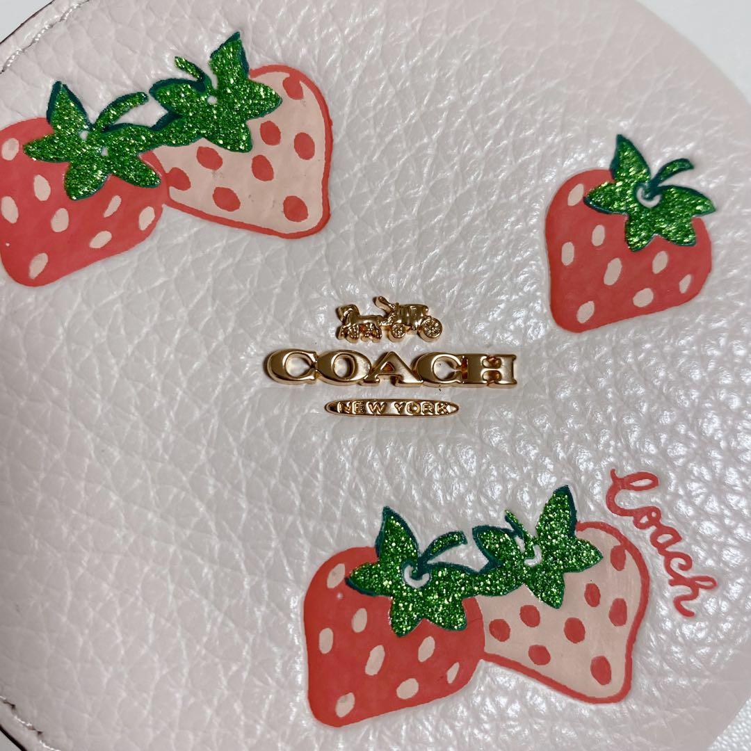【新品！】COACHコーチ★ストロベリーケース★苺いちごイチゴ★丸型★白