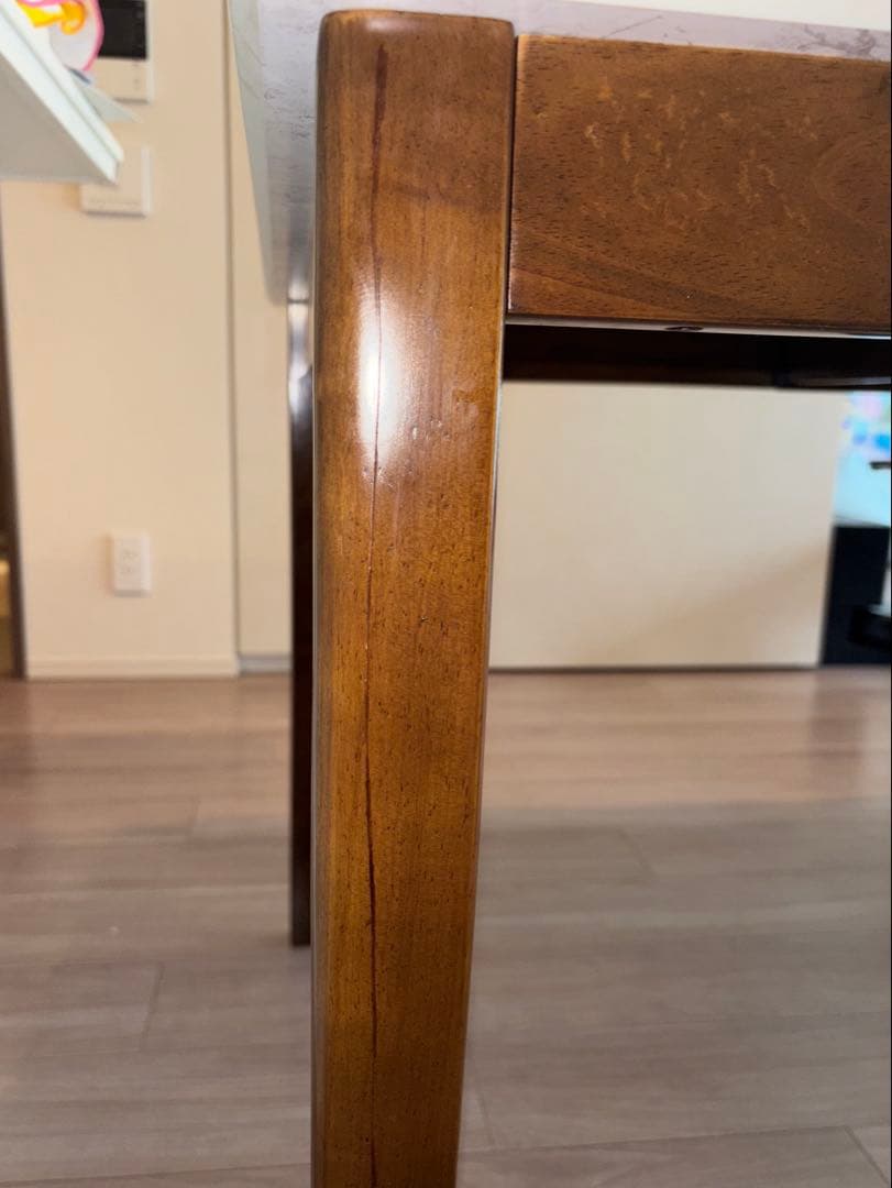 大理石柄ダイニングテーブル　拡張式