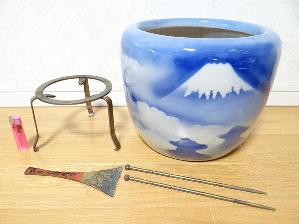 希少 アンティーク 富士山 富士柄 火鉢 蔵出し 骨董 昭和 レトロ 当時物 富士山 絵柄 火鉢セット - メルカリ
