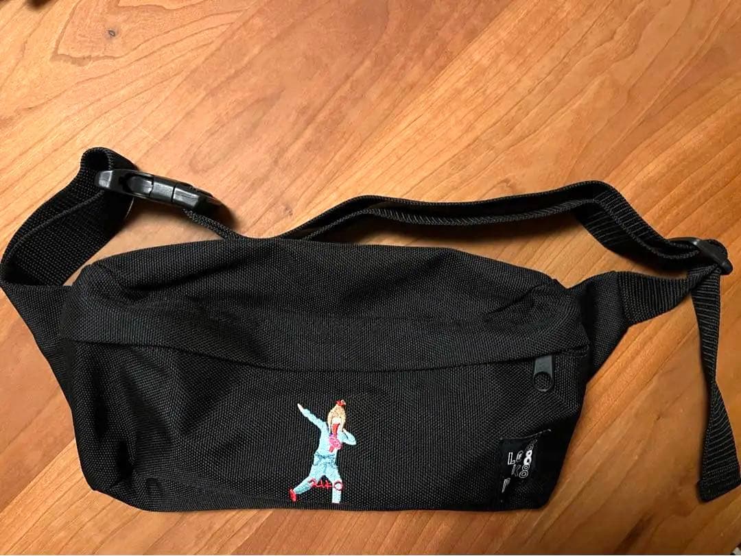 aiko ボディーバッグ ボディバッ！ aiko LLR8ウエストポーチ 黒 ボディ