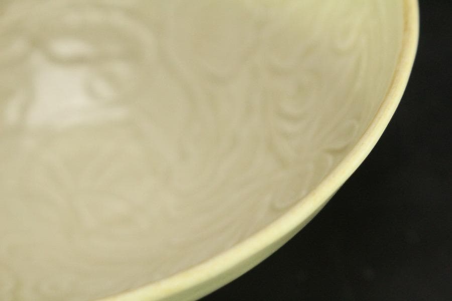 中国美術 白磁 花紋 碗(HA519)