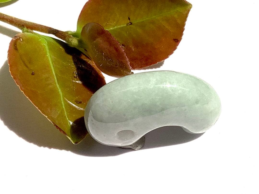 ✳摩訶不思議**吉祥開運 糸魚川翡翠小滝産*勾玉 守護石に