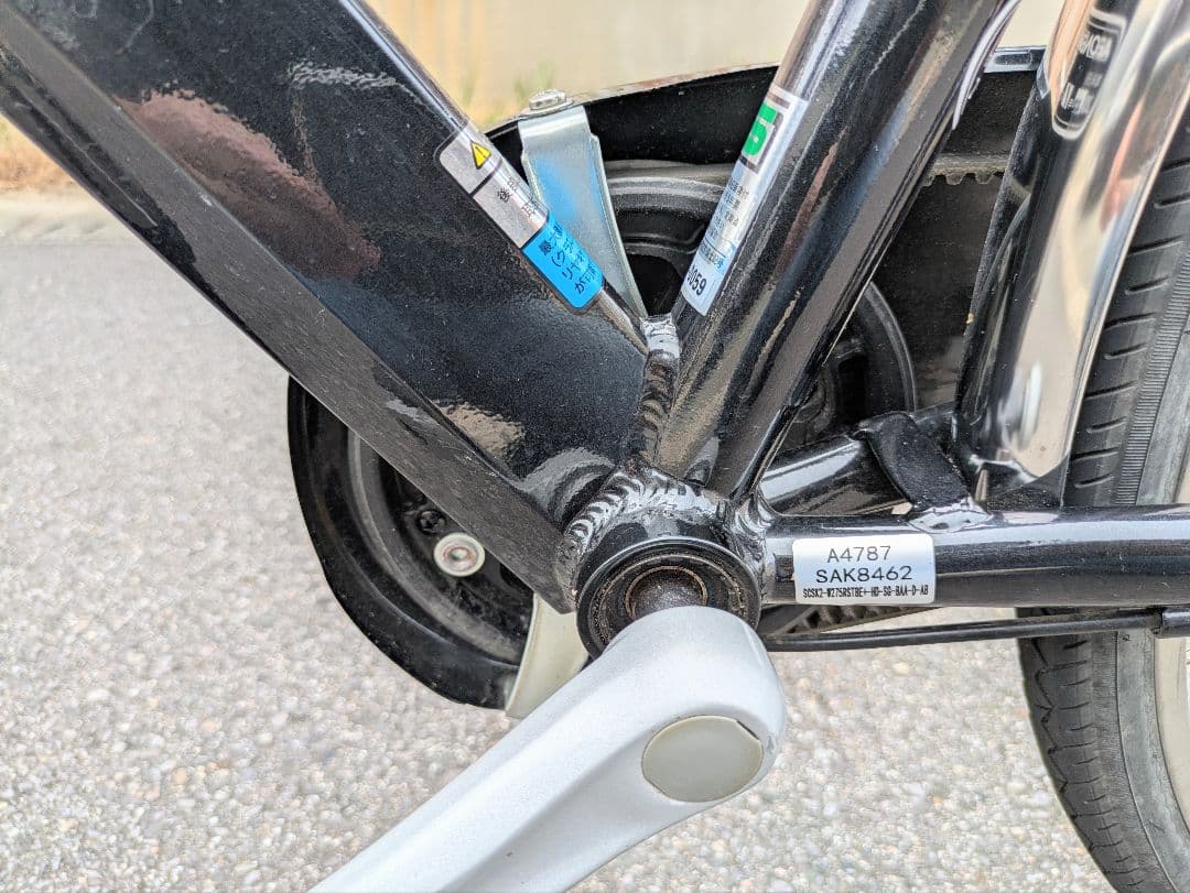 シティタイプ27インチ自転車ベルト式オートライト付ブラック美品、取説、カギ2本付