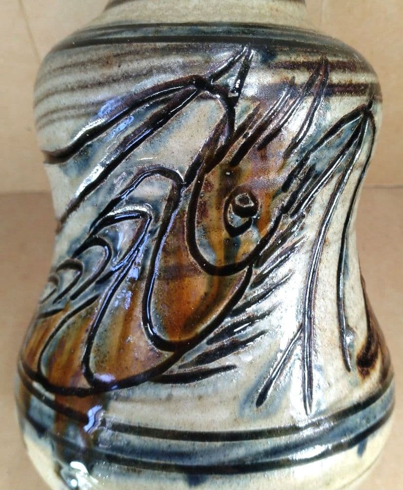 本物保証】金城次郎 壷屋焼嘉瓶 共箱 栞 人間国宝 笑魚海老