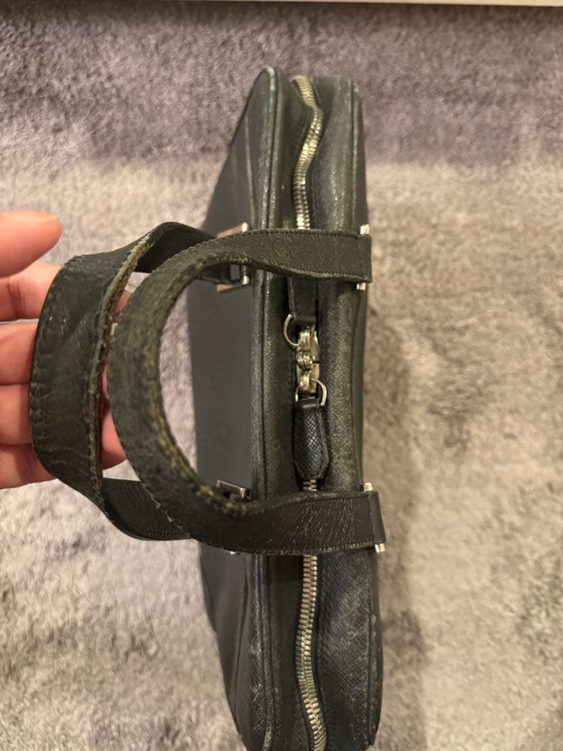 LOUIS VUITTON ルイヴィトン イゴール ビジネス バッグ タイガ