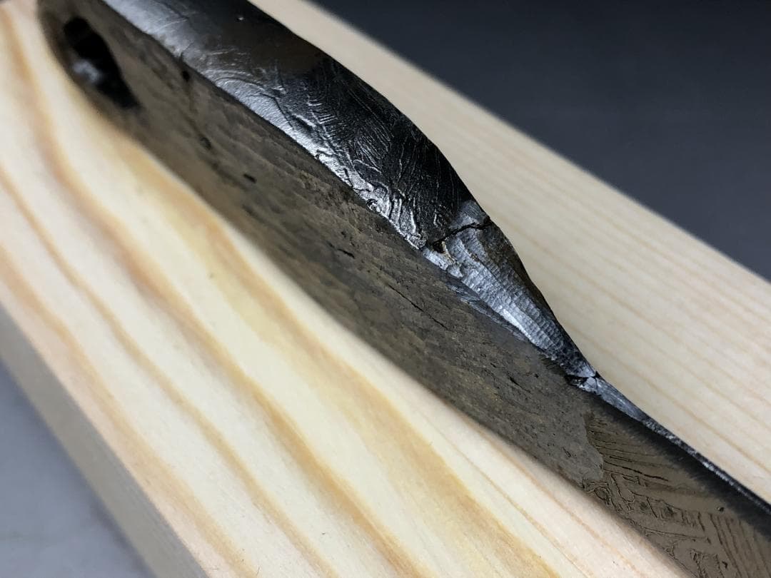 b*b様 アルタイ隕石 鉄隕石 メテオライト 模造刀 重さ約152g 共箱