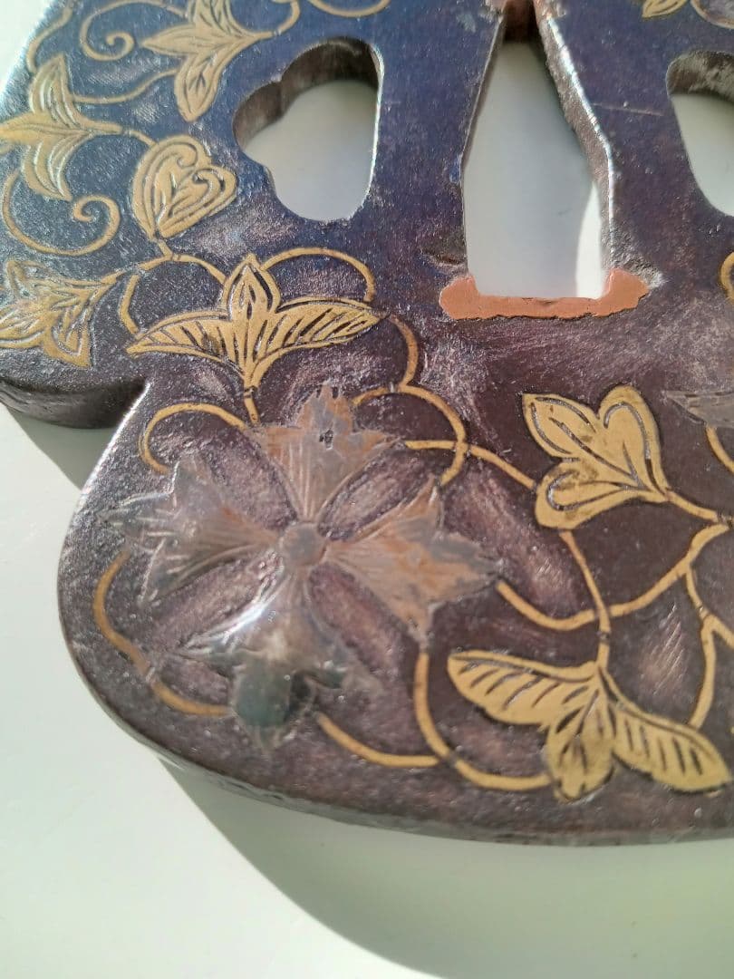 平安城鍔（キリシタン鐔）　桃山時代