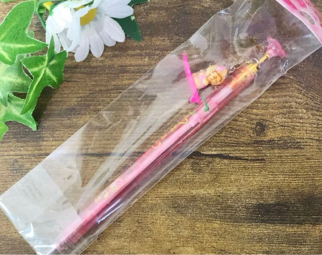 d*9様 【訳あり】ハローキティ 日焼けキティ サーフィン ビキニ　ボールペン