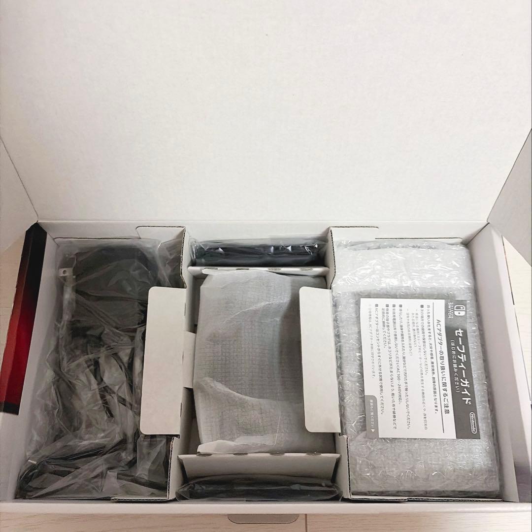 Nintendo Switch本体Joy-Conパステルピンク　パステルイエロー