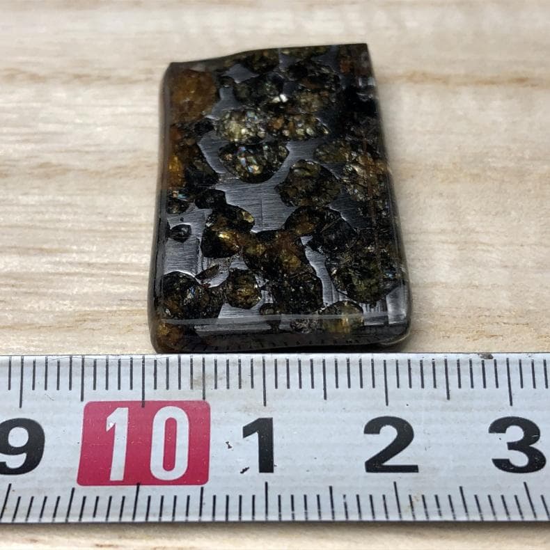 ヤ*ん様 パラサイト隕石 隕石 石鉄隕石 セリコ隕石 重さ約13g