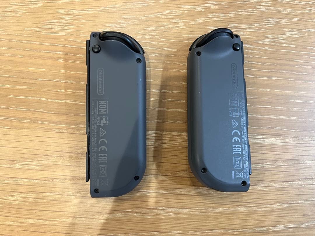 Nintendo Switch 本体　スタンド、SDカード付属