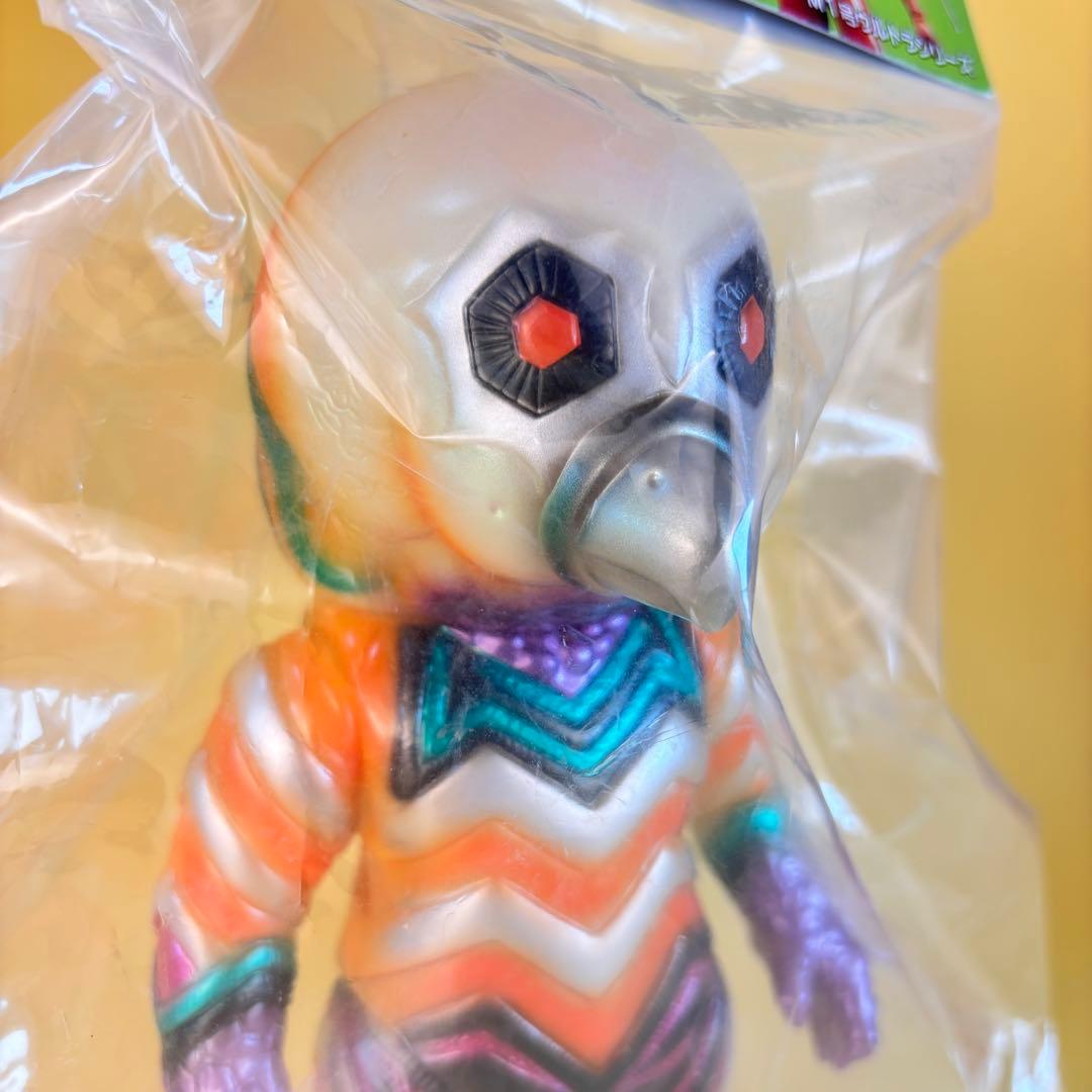 M1号 ガッツ星人 GID 鵜川薫 指定 デザイン・西村祐次 彩色担当 限定品