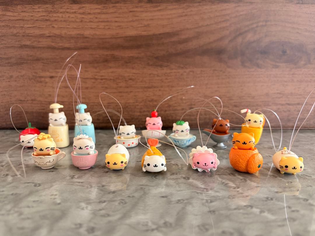 にゃんにゃんにゃんこキャラクター ストラップ 16個セット