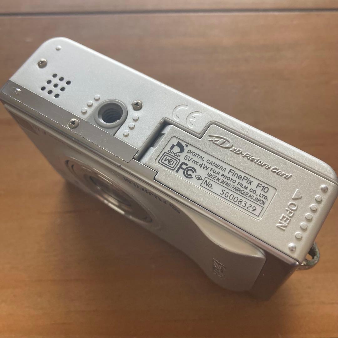作例あり】FUJIFILM finepix f10 CCDセンサー コンデジ
