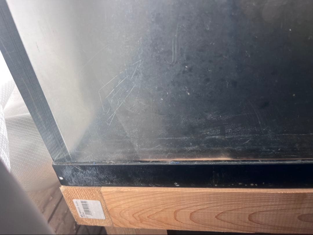 大型アクリル水槽 横幅200cm縦75 奥行100 自宅まで引取り可能な方