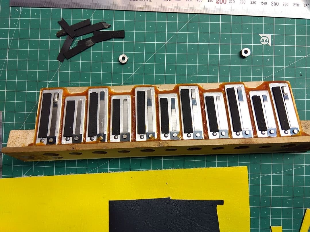 メンテ完了品】 トンボ アコーディオン No.28 赤（即演奏可）ケース付