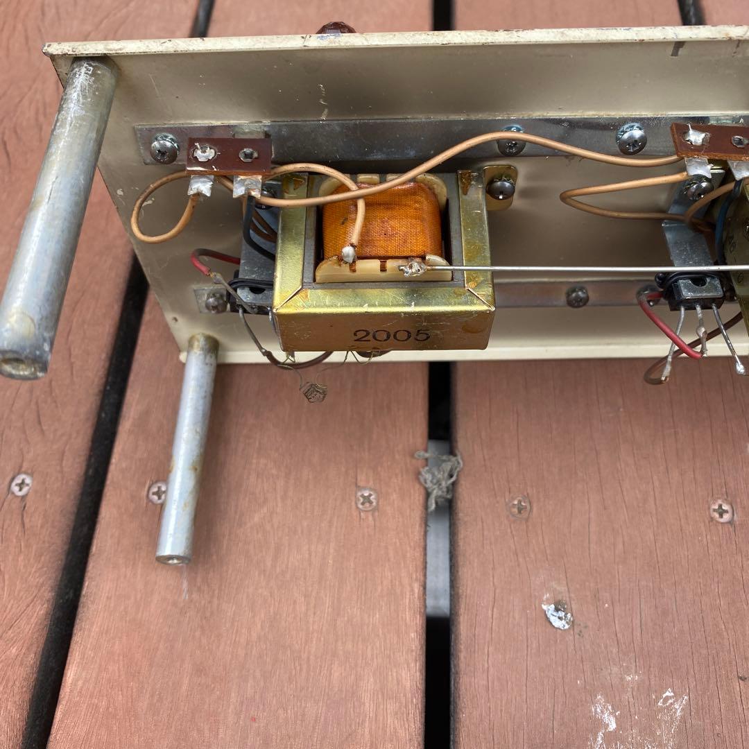 鉄道　合図灯充電器