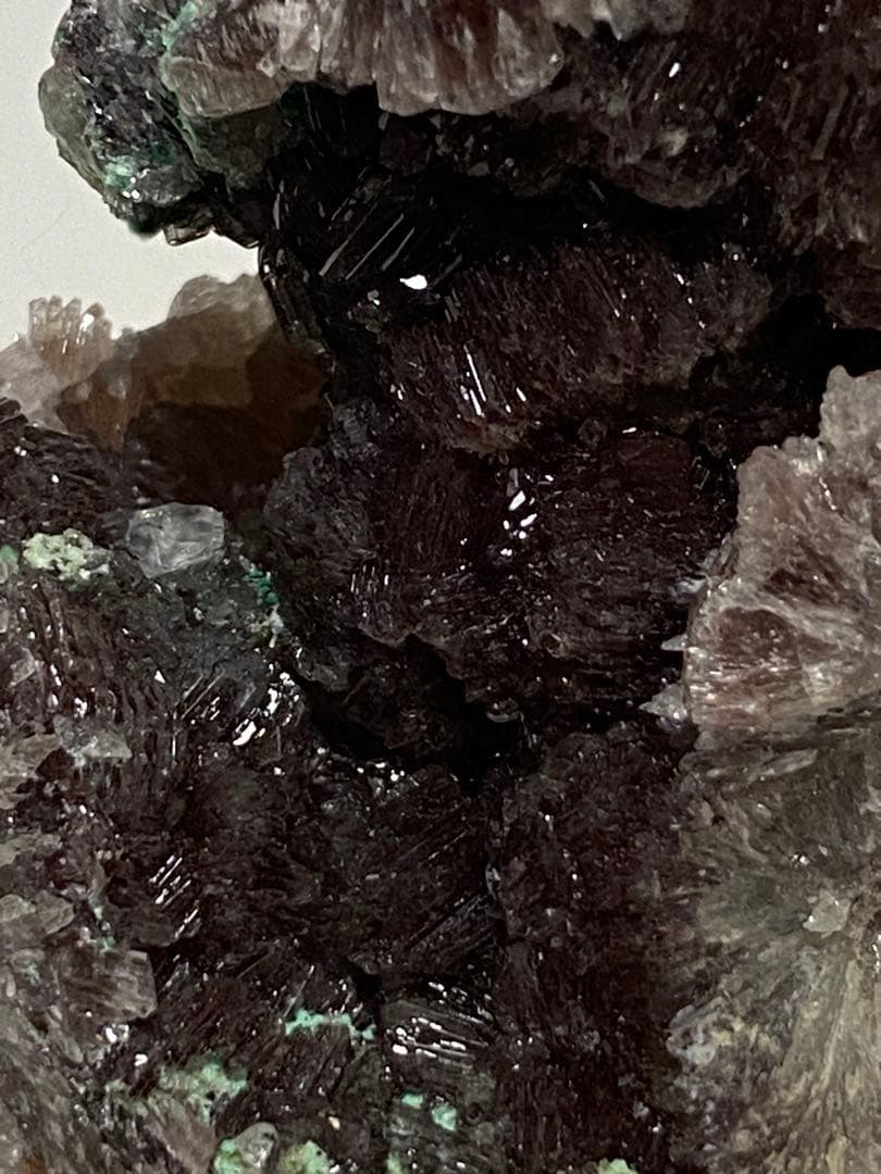 ニューメキシコ産 赤銅鉱入り異極鉱 キュプライト ヘミモルファイト 外