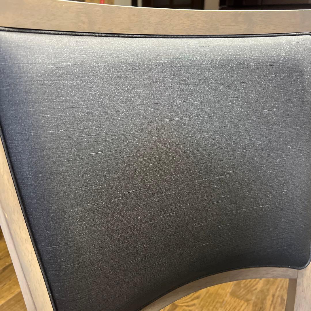 カリモクのChitano ダイニングテーブルと椅子4脚セット