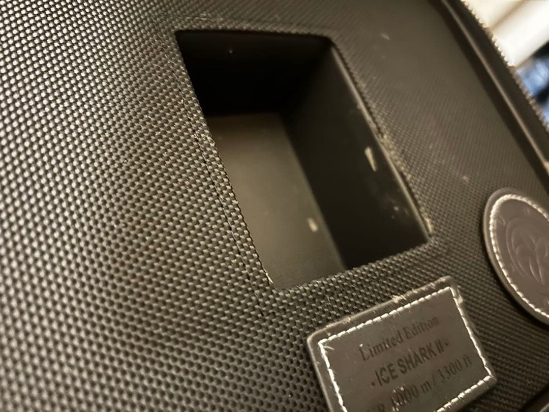 EDOXクラス1アイスシャークⅡ 世界限定100本　96001-37NV-NIV