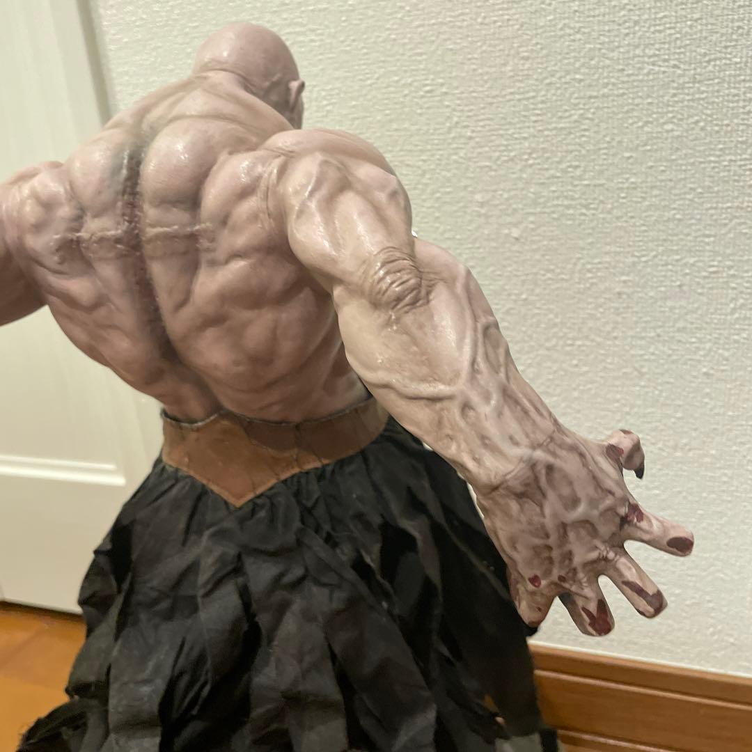 MAN THE KING OF THE NIGHT CAIN スタチュー