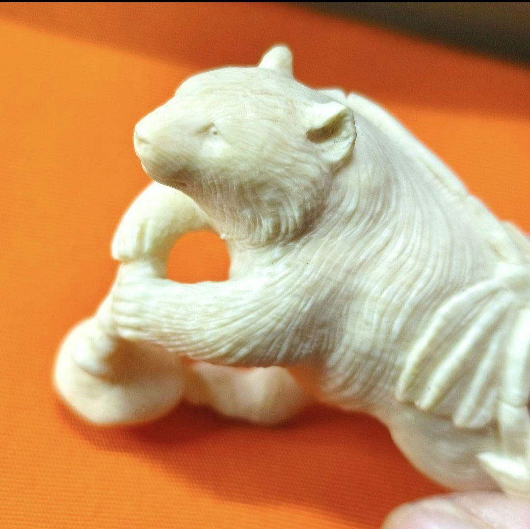 置物 熊 寛支作 共箱 天然素材彫刻 手彫り細工 未使用美品 時代物 蒐集