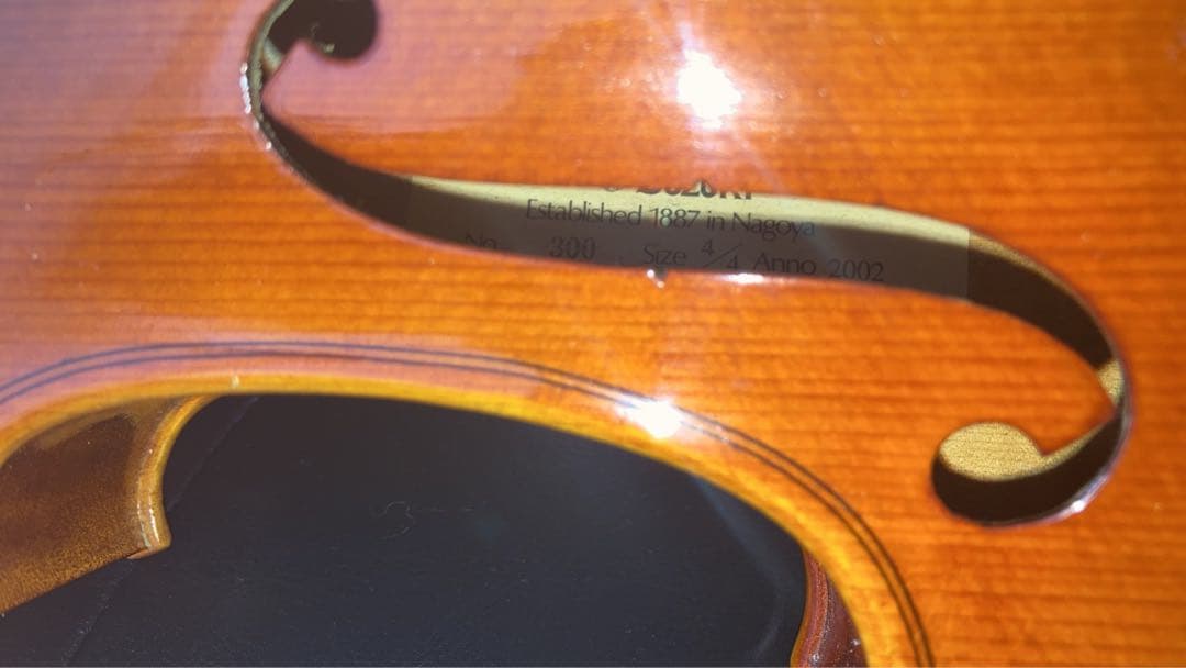 SUZUKI バイオリン NO.300 4/4 ANNO.2002肩当て付き