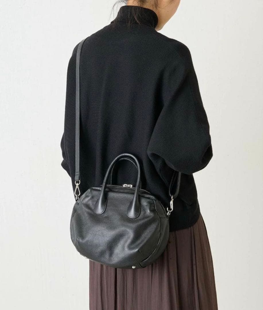 【完売色】未使用近　ビアズリー ラウンドミニボストンバック　ブラック