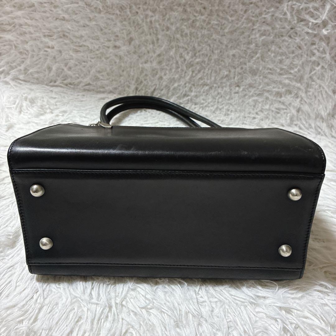 miwako ☆ ジャンポールゴルチエ　メタルプレート　ハンドバッグ　無地