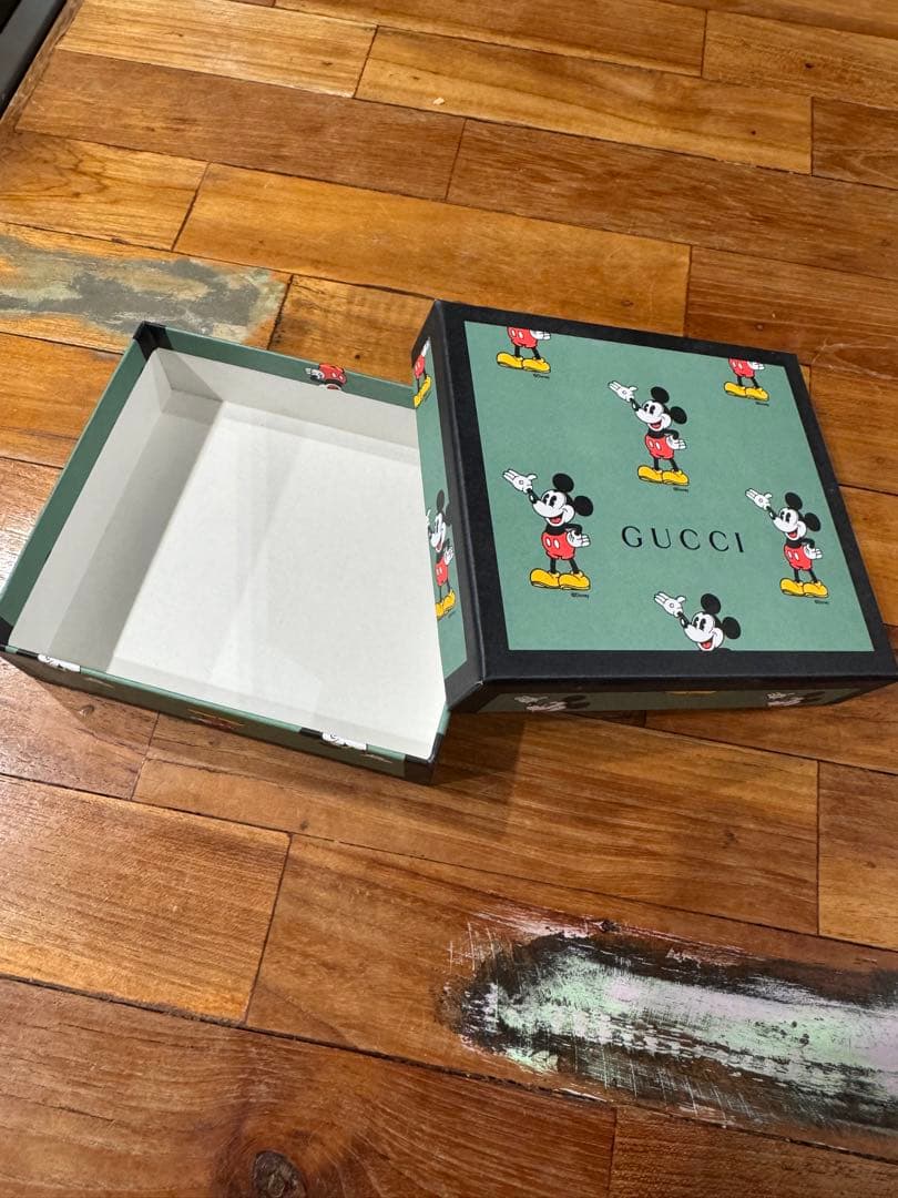 こむぎGUCCI Disneyコラボ　二つ折り財布　箱有り