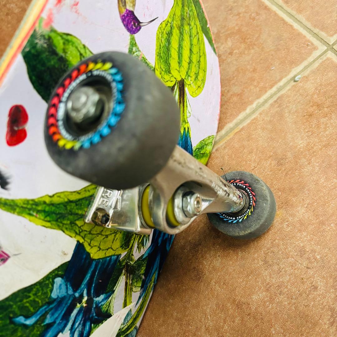 PRIMITIVE スケートボード コンプリートセット 8.0インチ