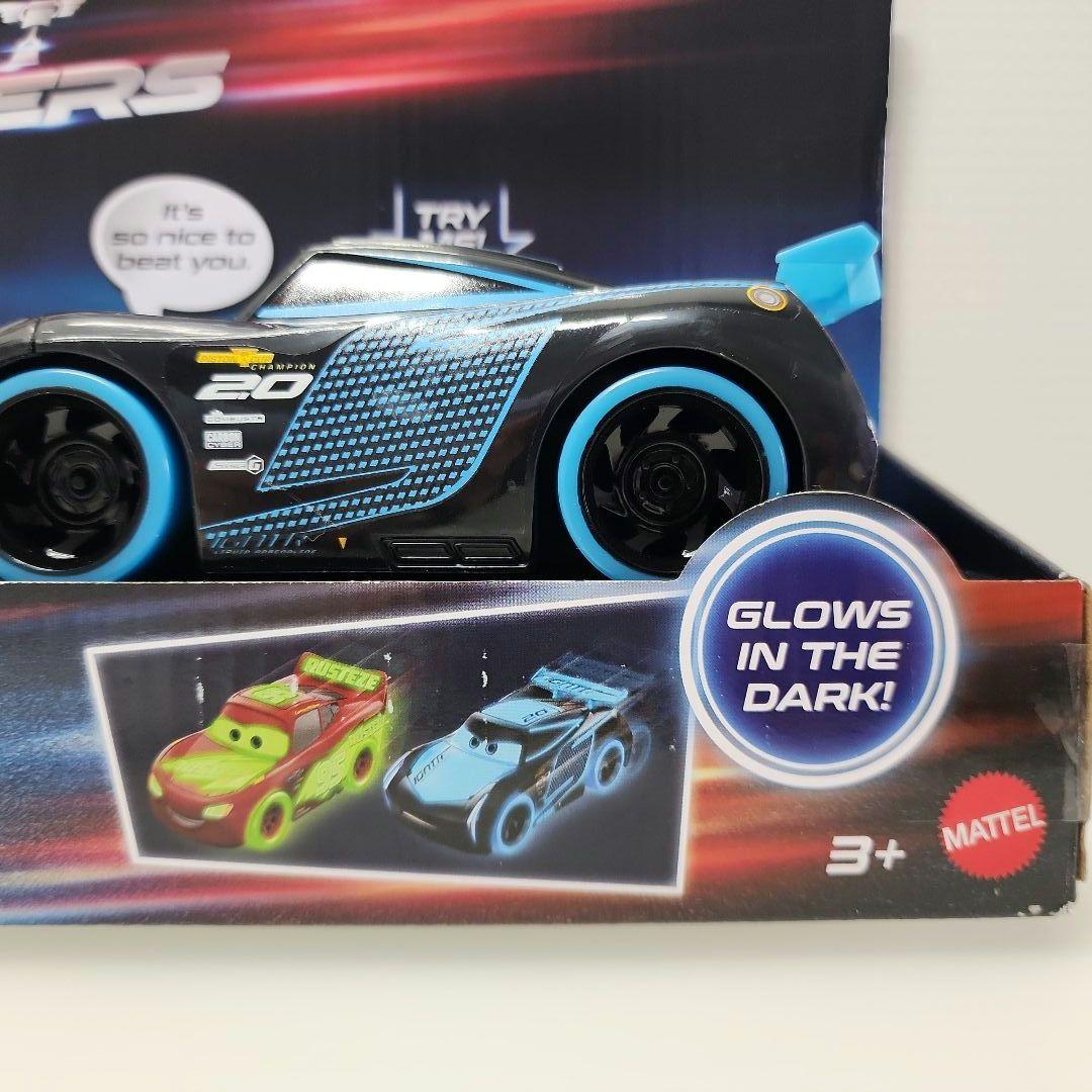 ディズニー カーズ マックイーン ジャクソン 英語おしゃべり 光る ミニカー２台