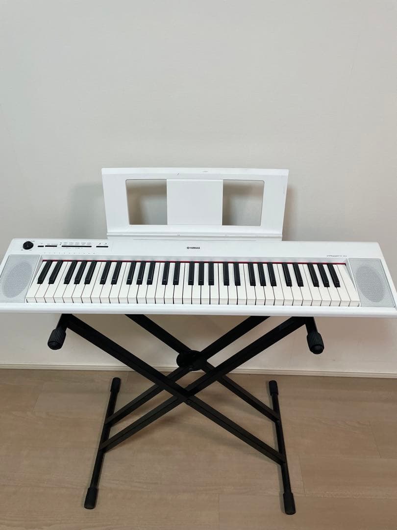 YAMAHA 電子キーボードNP12 （61鍵盤）スタンド付き