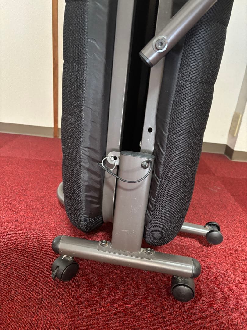 引き取りの方歓迎 奈良市)折りたたみベッド 簡易ベッド 黒 一人暮らし