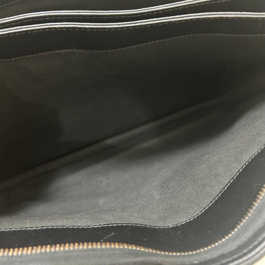 ボッテガヴェネタ イントレチャート ブラック レザー ビジネスバッグ