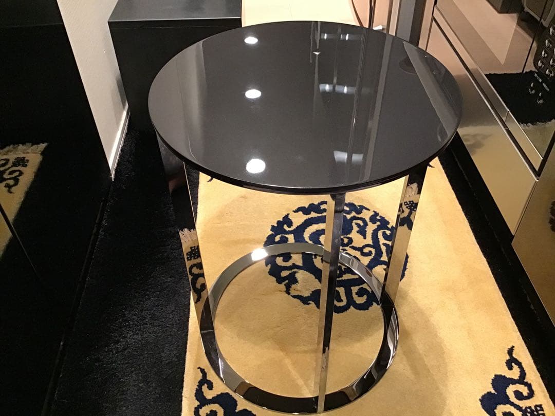 極美品 B&B italia サイドテーブル フランク 高級。カッシーナ 極美品