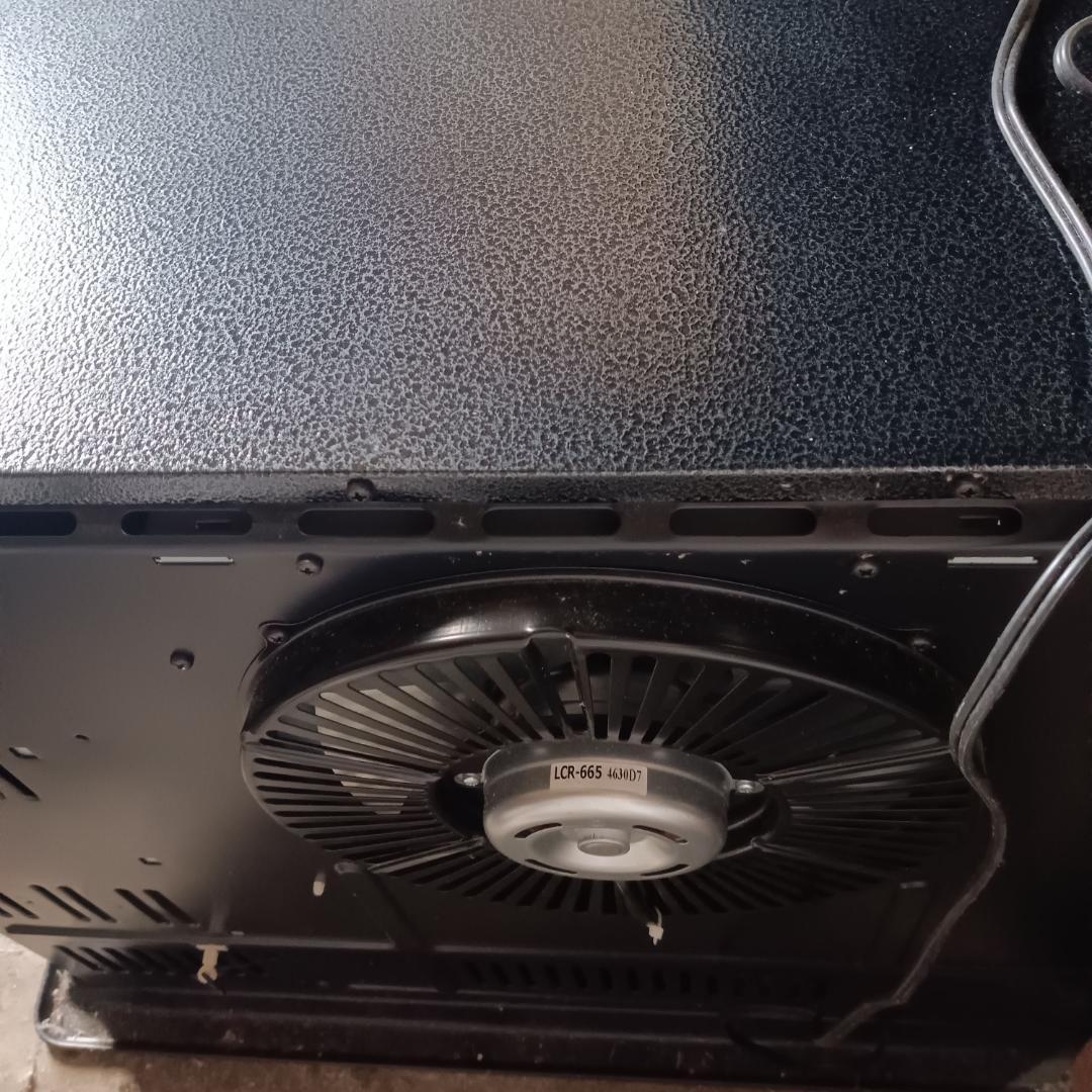 トヨトミ 石油ファンヒーターLR-680C高出力高火力ストーブ24畳 2014年