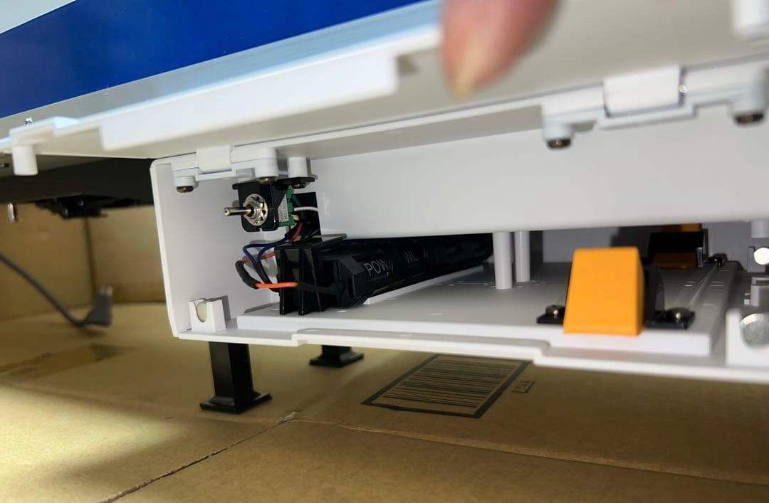 タミヤ 1/14RC 3軸リーファー・セミトレーラー 新品組み立て塗装済 値下中