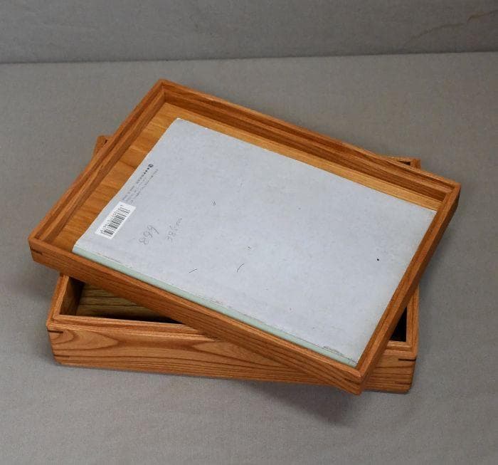 欅の文庫。B5サイズの収納。新品