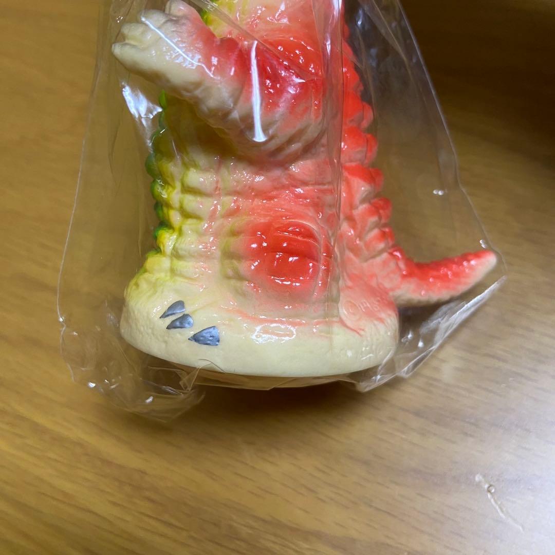 ウルトラマン 怪獣 レッドキング m1号 貯金箱 ソフビ 5420